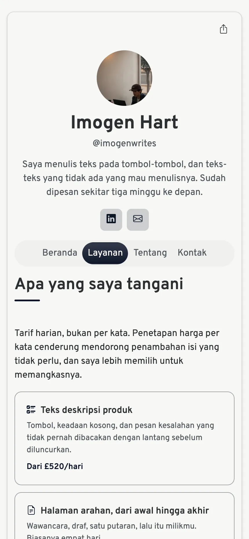 Tiga tab — cukup untuk menawarkan jasa, tidak berlebihan